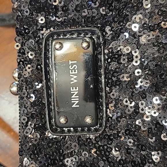 Sequin Crossbody Bag - Picture 2 of 12